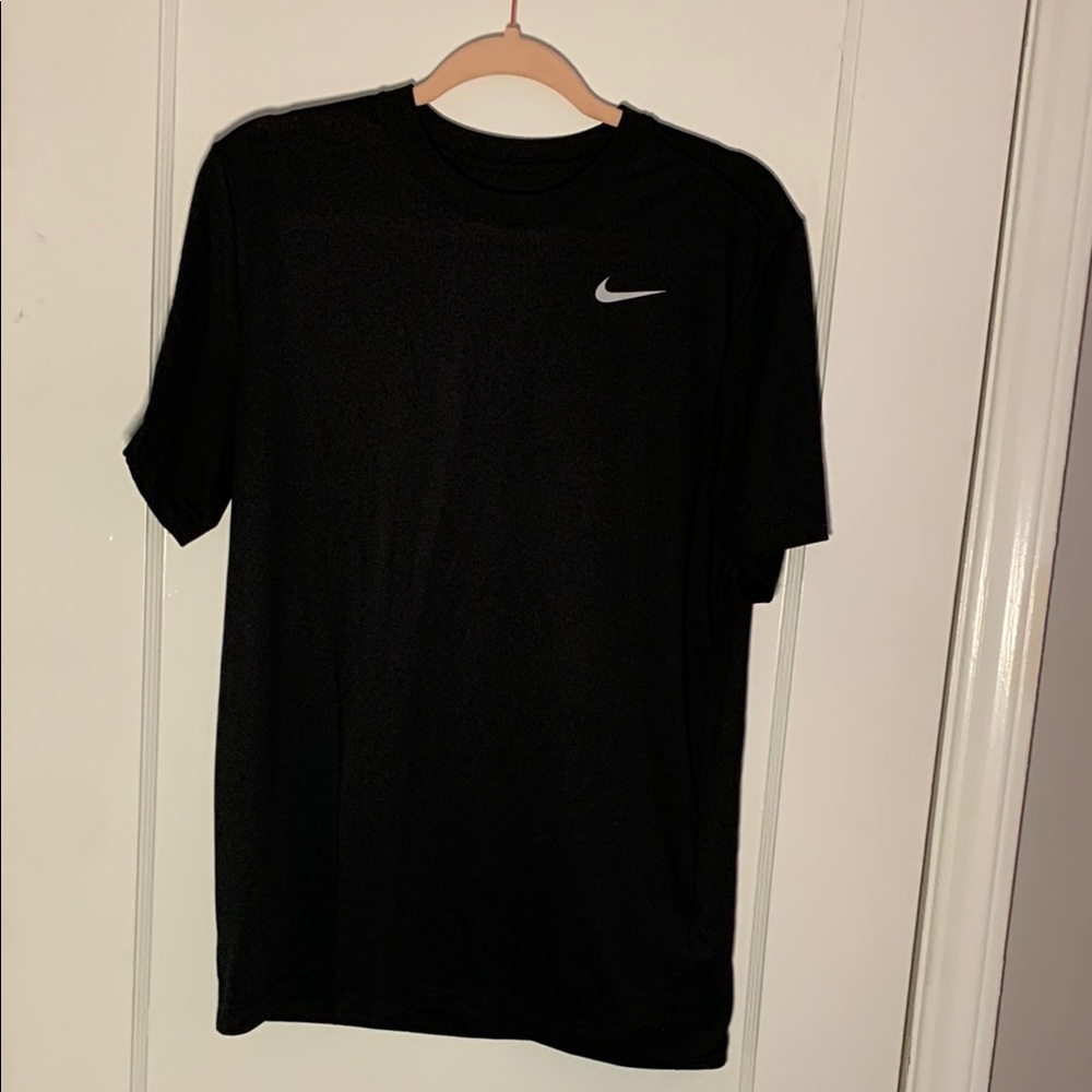 Nike Men's Black T-Shirt